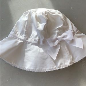 Janie and Jack sun hat 0-3 months